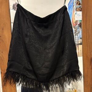 4SI3NNA Black Asymmetrical Skirt with Feathered Hem